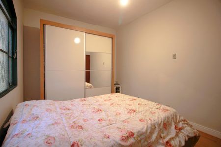 Casa à venda com 200m², 3 quartos e 3 vagasQuarto 