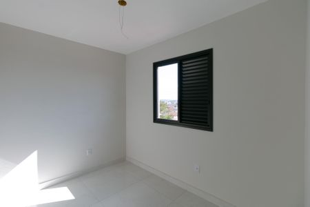 Apartamento à venda com 124m², 4 quartos e 2 vagas Apartamento à venda com 124m², 4 quartos e 2 vagasQuarto 2