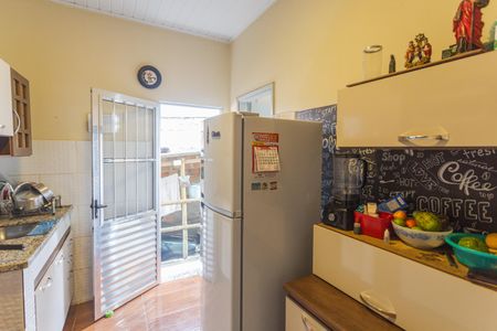 Casa à venda com 215m², 5 quartos e 2 vagasCozinha da Casa 1