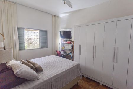 Casa à venda com 215m², 5 quartos e 2 vagasQuarto 1 da Casa 2