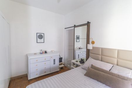 Casa à venda com 215m², 5 quartos e 2 vagasQuarto 1 da Casa 2