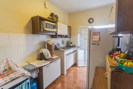 Casa à venda com 215m², 5 quartos e 2 vagasCozinha da Casa 1