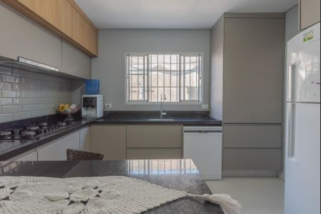 Casa à venda com 230m², 3 quartos e 3 vagas