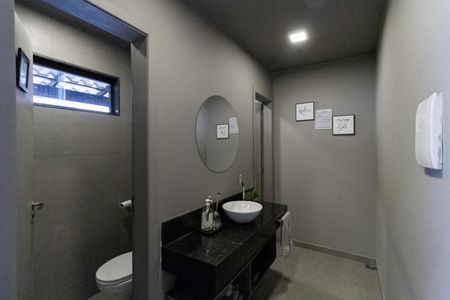 Casa à venda com 234m², 4 quartos e 4 vagas Casa à venda com 234m², 4 quartos e 4 vagasLavabo