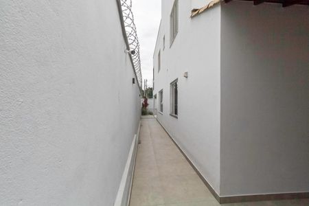 Casa à venda com 234m², 4 quartos e 4 vagas Casa à venda com 234m², 4 quartos e 4 vagasQuintal