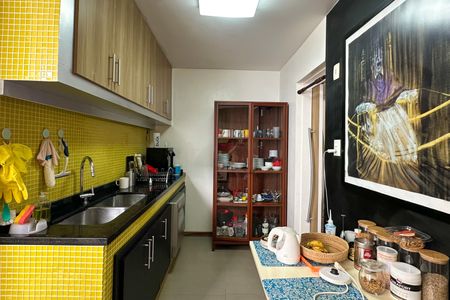 Apartamento à venda com 230m², 2 quartos e 2 vagas Apartamento à venda com 230m², 2 quartos e 2 vagasCozinha