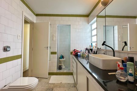 Apartamento à venda com 230m², 2 quartos e 2 vagas Apartamento à venda com 230m², 2 quartos e 2 vagasSuíte
