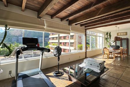 Apartamento à venda com 230m², 2 quartos e 2 vagas Apartamento à venda com 230m², 2 quartos e 2 vagasSala