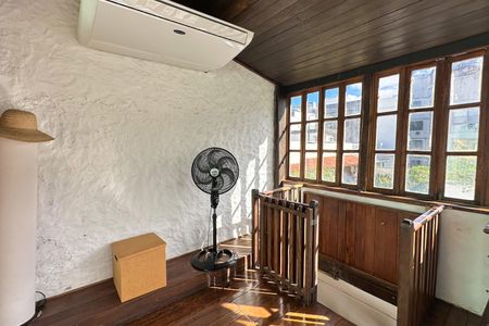 Apartamento à venda com 230m², 2 quartos e 2 vagas Apartamento à venda com 230m², 2 quartos e 2 vagasÁrea externa