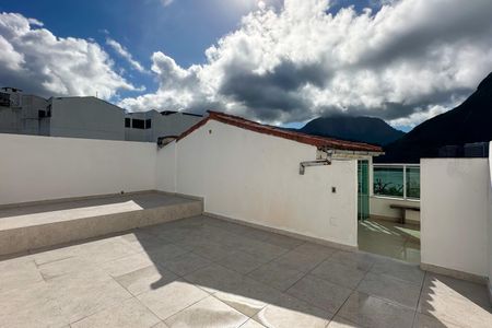 Apartamento à venda com 230m², 2 quartos e 2 vagas Apartamento à venda com 230m², 2 quartos e 2 vagasÁrea externa