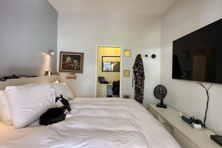 Apartamento à venda com 230m², 2 quartos e 2 vagas Apartamento à venda com 230m², 2 quartos e 2 vagasSuíte