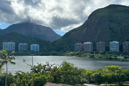 Apartamento à venda com 230m², 2 quartos e 2 vagas Apartamento à venda com 230m², 2 quartos e 2 vagasÁrea externa