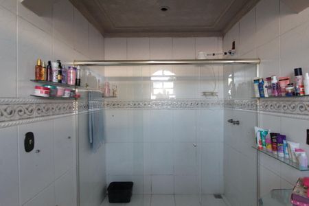 Casa à venda com 1860m², 5 quartos e 8 vagasBanheiro da Suite 3