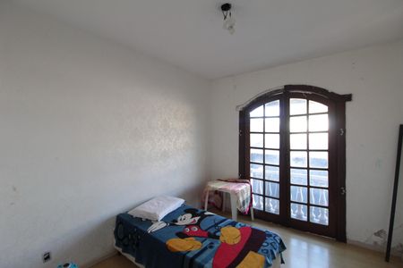 Casa à venda com 1860m², 5 quartos e 8 vagasQuarto