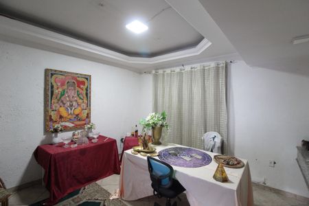 Casa à venda com 1860m², 5 quartos e 8 vagasEscritório