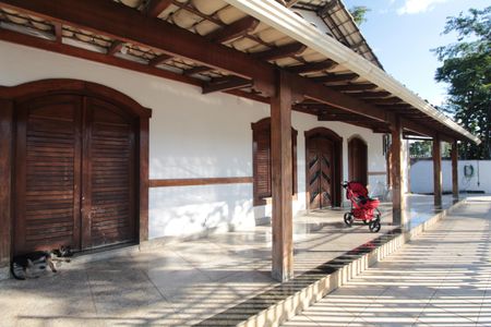 Casa à venda com 1860m², 5 quartos e 8 vagasÁrea Externa