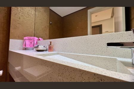 Apartamento à venda com 230m², 4 quartos e 4 vagas Apartamento à venda com 230m², 4 quartos e 4 vagasLavabo