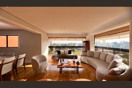 Apartamento à venda com 230m², 4 quartos e 4 vagas Apartamento à venda com 230m², 4 quartos e 4 vagasSala