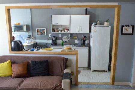 Apartamento à venda com 55m², 2 quartos e 1 vaga Apartamento à venda com 55m², 2 quartos e 1 vagaCozinha