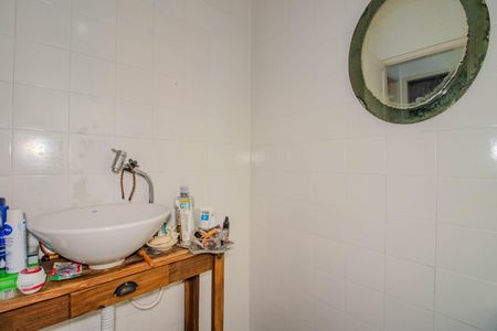 Apartamento à venda com 75m², 2 quartos e sem vaga Apartamento à venda com 75m², 2 quartos e sem vagaBanheiro