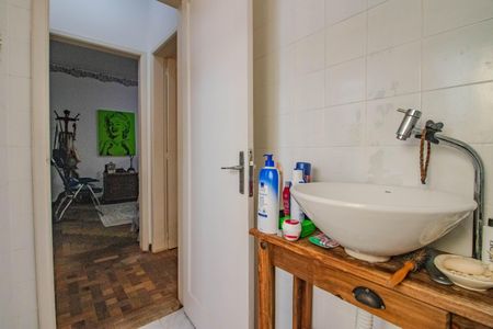 Apartamento à venda com 75m², 2 quartos e sem vaga Apartamento à venda com 75m², 2 quartos e sem vagaBanheiro