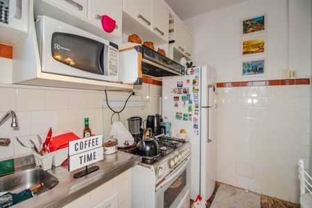 Apartamento à venda com 75m², 2 quartos e sem vaga Apartamento à venda com 75m², 2 quartos e sem vagaCozinha e Área de Serviço