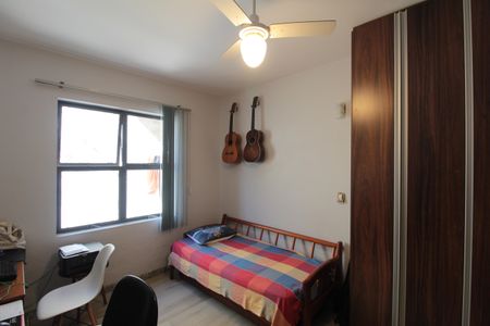 Casa de condomínio à venda com 158m², 3 quartos e 2 vagasQuarto 1