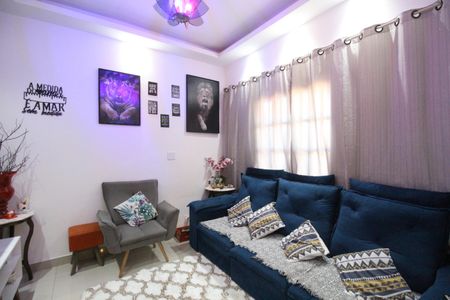 Casa à venda com 180m², 2 quartos e 1 vagaSala de TV