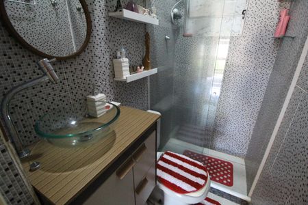 Casa à venda com 180m², 2 quartos e 1 vagaBanheiro