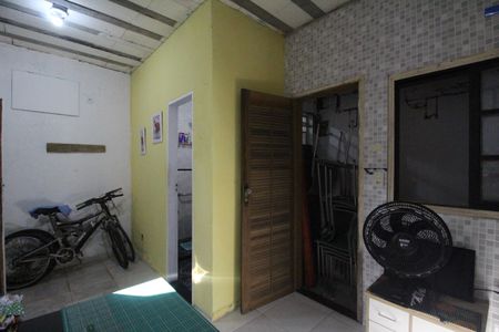 Casa à venda com 180m², 2 quartos e 1 vagaÁrea de serviço - Quarto