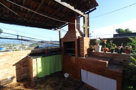 Casa à venda com 180m², 2 quartos e 1 vagaQuintal - Churrasqueira