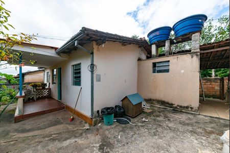 Casa à venda com 360m², 3 quartos e 4 vagas Casa à venda com 360m², 3 quartos e 4 vagasQuintal