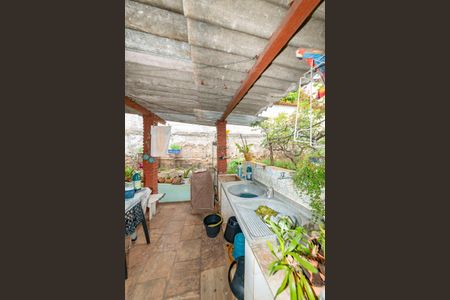 Casa à venda com 360m², 3 quartos e 4 vagas Casa à venda com 360m², 3 quartos e 4 vagasÁrea de Serviço 2