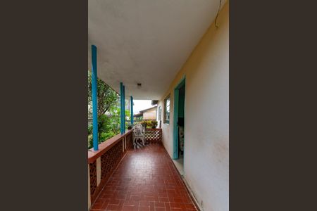 Casa à venda com 360m², 3 quartos e 4 vagas Casa à venda com 360m², 3 quartos e 4 vagasVaranda