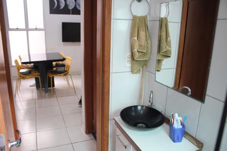 Apartamento à venda com 60m², 2 quartos e 1 vagaBanheiro Social
