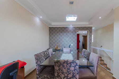Casa para alugar com 200m², 2 quartos e 2 vagas Casa para alugar com 200m², 2 quartos e 2 vagasSala de Jantar