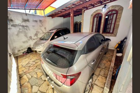 Casa à venda com 118m², 3 quartos e 2 vagas Casa à venda com 118m², 3 quartos e 2 vagasGaragem