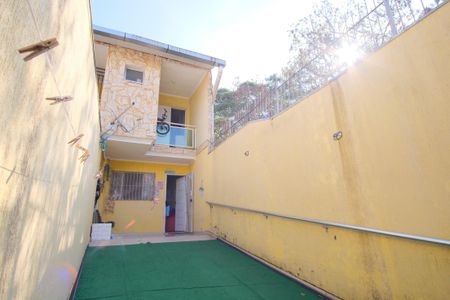 Casa à venda com 240m², 3 quartos e 2 vagasGaragem