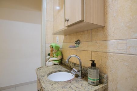 Casa à venda com 240m², 3 quartos e 2 vagasLavabo