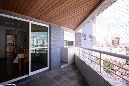 Apartamento à venda com 125m², 3 quartos e 3 vagas Apartamento à venda com 125m², 3 quartos e 3 vagasVaranda da Sala