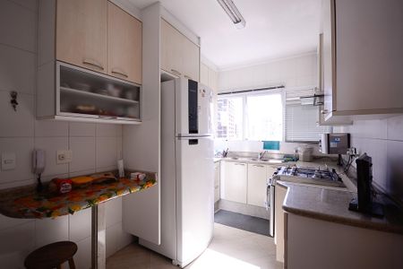 Apartamento à venda com 125m², 3 quartos e 3 vagas Apartamento à venda com 125m², 3 quartos e 3 vagasCozinha