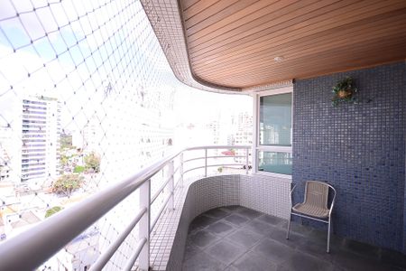 Apartamento à venda com 125m², 3 quartos e 3 vagas Apartamento à venda com 125m², 3 quartos e 3 vagasVaranda da Sala