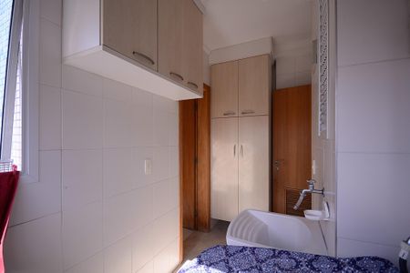 Apartamento à venda com 125m², 3 quartos e 3 vagas Apartamento à venda com 125m², 3 quartos e 3 vagasÁrea de Serviço