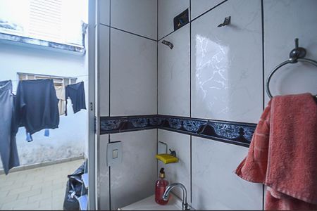 Casa à venda com 150m², 2 quartos e 1 vaga Casa à venda com 150m², 2 quartos e 1 vagaBanheiro de serviço