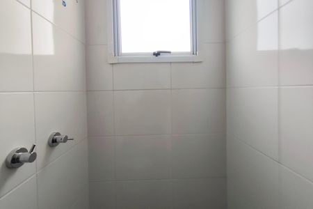 Apartamento para alugar com 46m², 2 quartos e 1 vaga Apartamento para alugar com 46m², 2 quartos e 1 vagaBanheiro