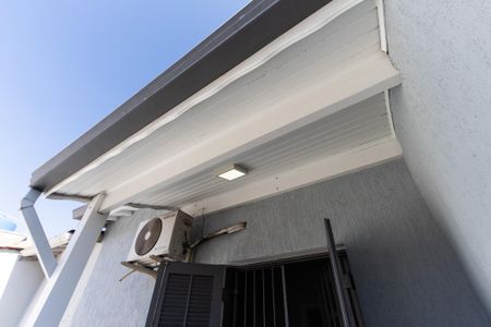 Casa à venda com 127m², 2 quartos e 1 vaga Casa à venda com 127m², 2 quartos e 1 vagaQuarto 2 - Varanda