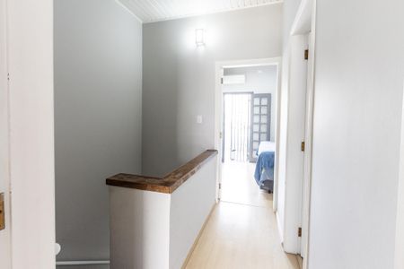 Casa à venda com 127m², 2 quartos e 1 vaga Casa à venda com 127m², 2 quartos e 1 vagaCorredor