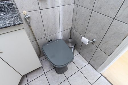 Casa à venda com 127m², 2 quartos e 1 vaga Casa à venda com 127m², 2 quartos e 1 vagaBanheiro do Corredor