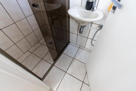 Casa à venda com 127m², 2 quartos e 1 vaga Casa à venda com 127m², 2 quartos e 1 vagaBanheiro de Serviço