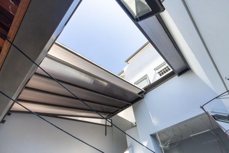 Casa à venda com 127m², 2 quartos e 1 vaga Casa à venda com 127m², 2 quartos e 1 vagaQuintal - Teto retrátil